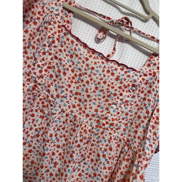 Old Navy Tops - Old Navy Size XL Floral, Smocked Flutter Sleeve Top, Orange, White, Blue